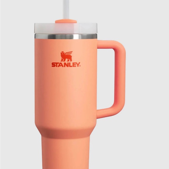 Stanley 40 oz Tumbler - Picture 2 of 3